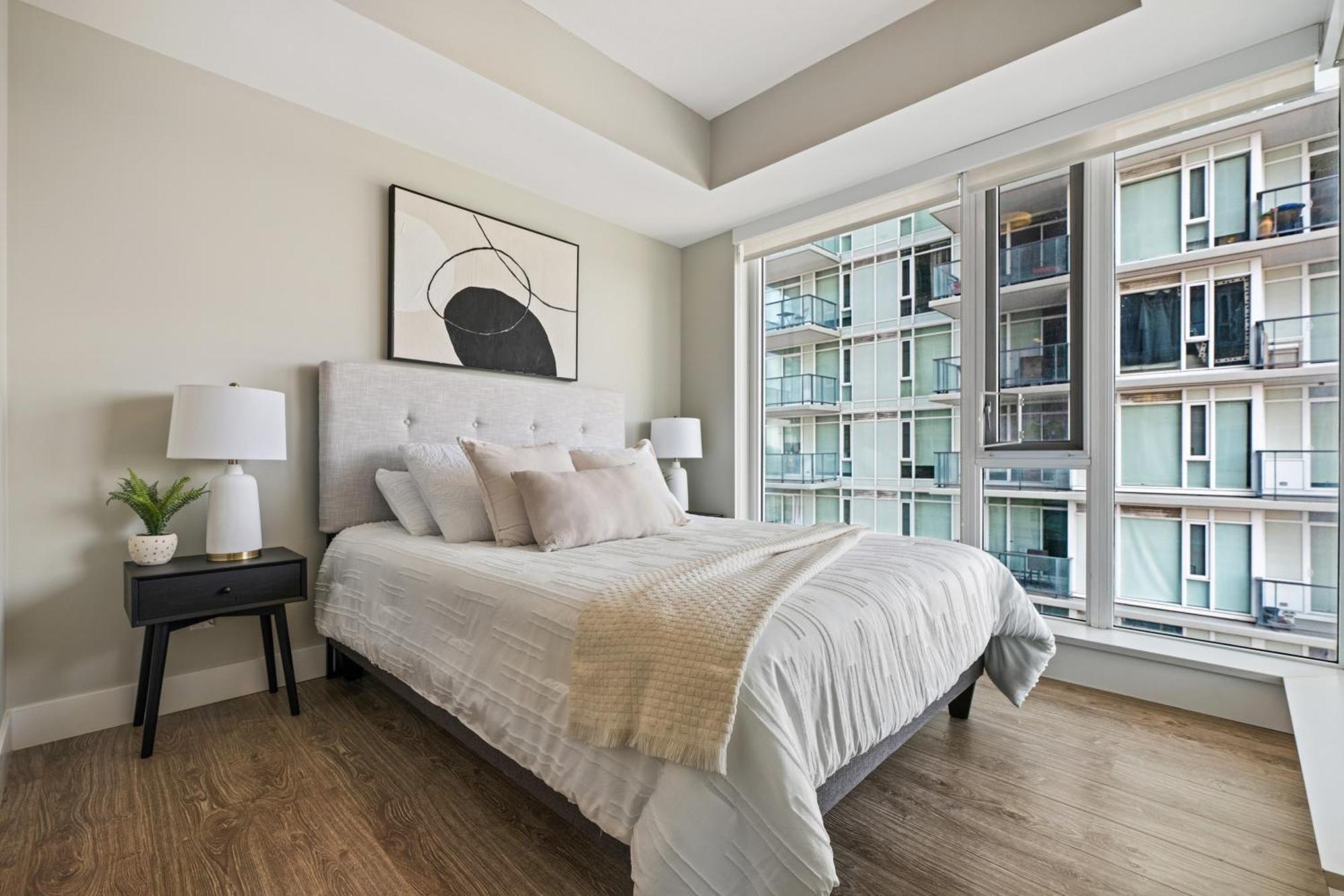 Modern Suite Calgary Downtown 5 Min Walk Stampede Bagian luar foto