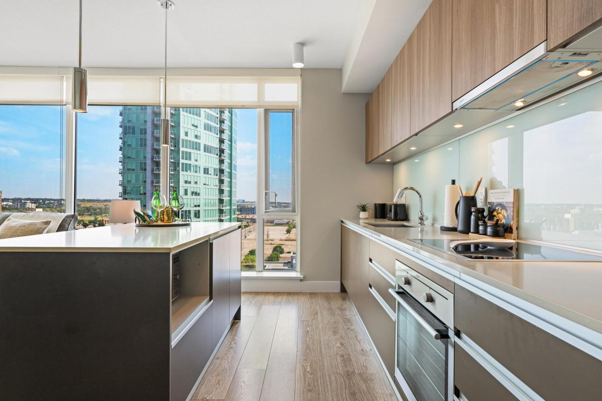 Modern Suite Calgary Downtown 5 Min Walk Stampede Bagian luar foto